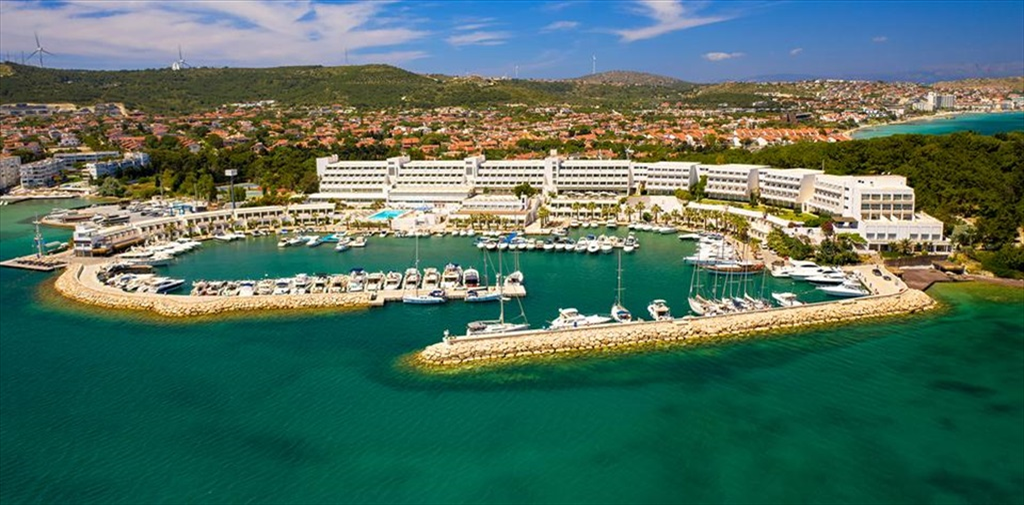 Altın Yunus Çeşme Resort ve Thermal Hotel