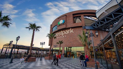 Westpark Outlet Shopping Mall fotoğrafı