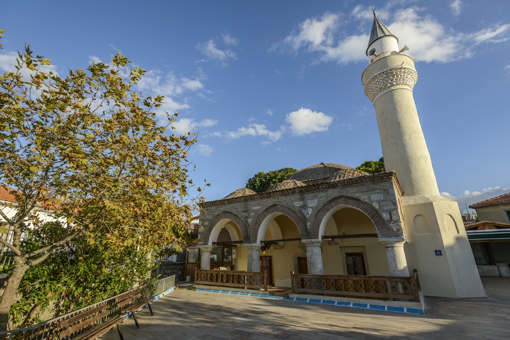 Sığacık Camisi, Mescidi, Hamamı ve Külliyesi