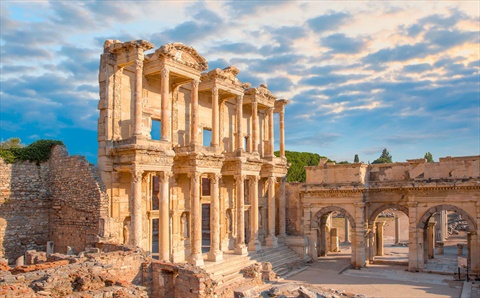 Top 10 Ancient Places in İzmir fotoğrafı